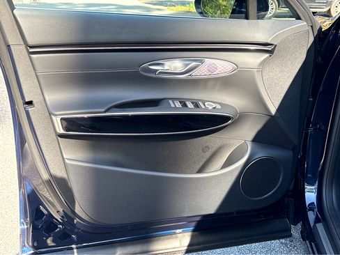 New 2026 Genesis GV70 2.5T image 25