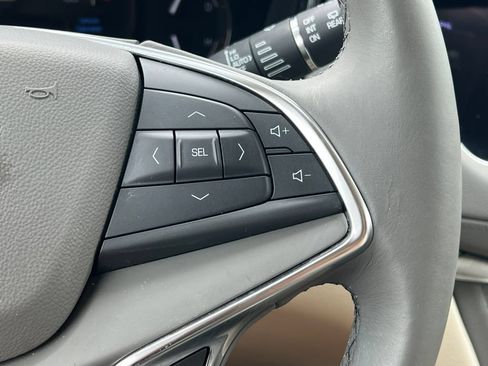 Used 2018 Cadillac XT5 Luxury w/ Driver Awareness Package AWD/4WD image 22