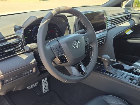 New 2026 Toyota Camry SE w/ Convenience Package FWD image 12