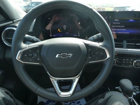 Certified 2025 Chevrolet Trax ACTIV w/ Driver Confidence Package FWD image 31