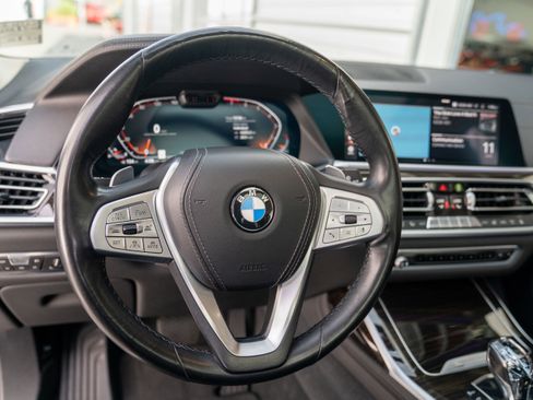 Used 2019 BMW X7 xDrive40i w/ Premium Package image 16