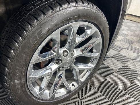 Used 2017 Cadillac Escalade ESV Premium Luxury image 7