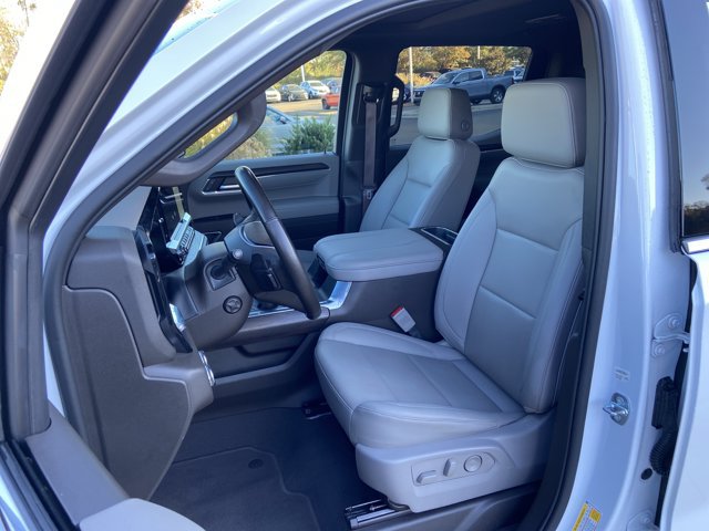 Used 2023 GMC Sierra 1500 SLT w/ SLT Premium Package AWD/4WD image 22