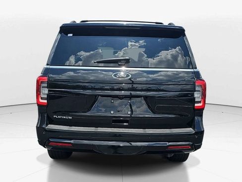 Used 2023 Ford Expedition Limited AWD/4WD image 5