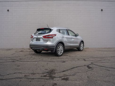 Used 2020 Nissan Rogue Sport SV w/ All-Weather Package AWD/4WD image 7