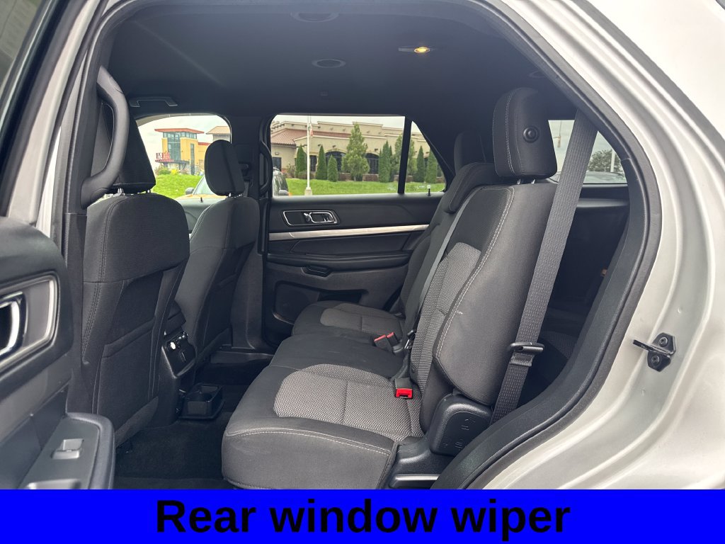 Used 2018 Ford Explorer XLT AWD/4WD image 21