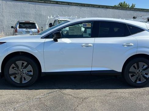 New 2025 Nissan Murano SL image 7