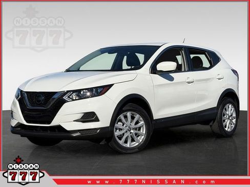 Certified 2022 Nissan Rogue Sport S image 1