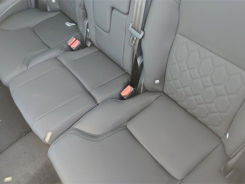 New 2026 Volvo XC90 B6 Plus w/ Protection Package Premier image 28