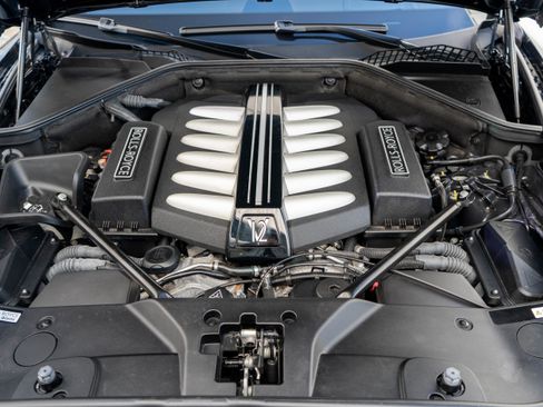 Used 2014 Rolls-Royce Ghost image 48