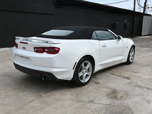 Used 2020 Chevrolet Camaro LT RWD image 5