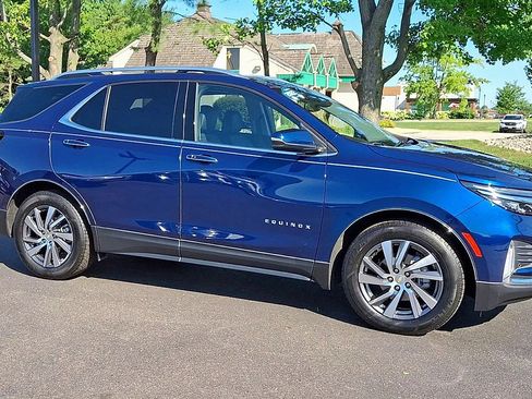 Certified 2022 Chevrolet Equinox Premier w/ LPO, Floor Liner Package FWD image 4