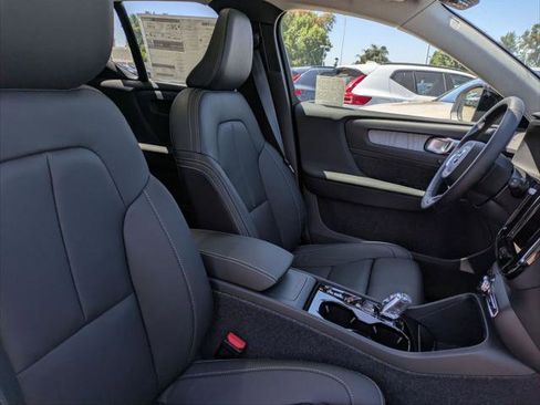 New 2026 Volvo XC40 B5 Plus w/ Climate Package image 13
