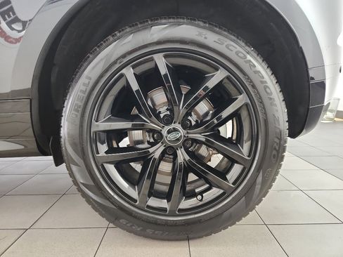 Used 2025 Land Rover Range Rover Evoque Dynamic SE image 41