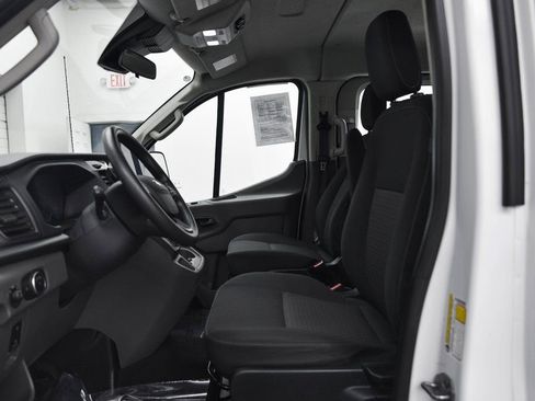 Used 2023 Ford Transit 350 XLT image 10