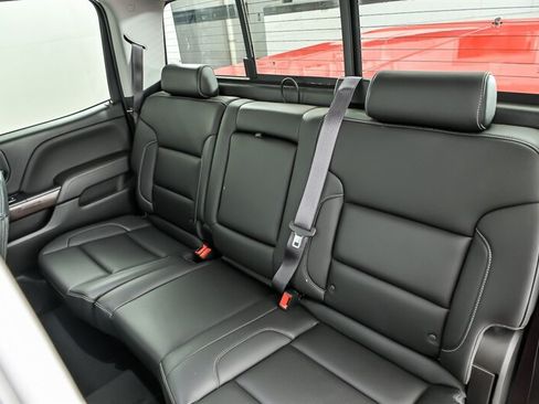 Used 2017 GMC Sierra 1500 SLT AWD/4WD image 18
