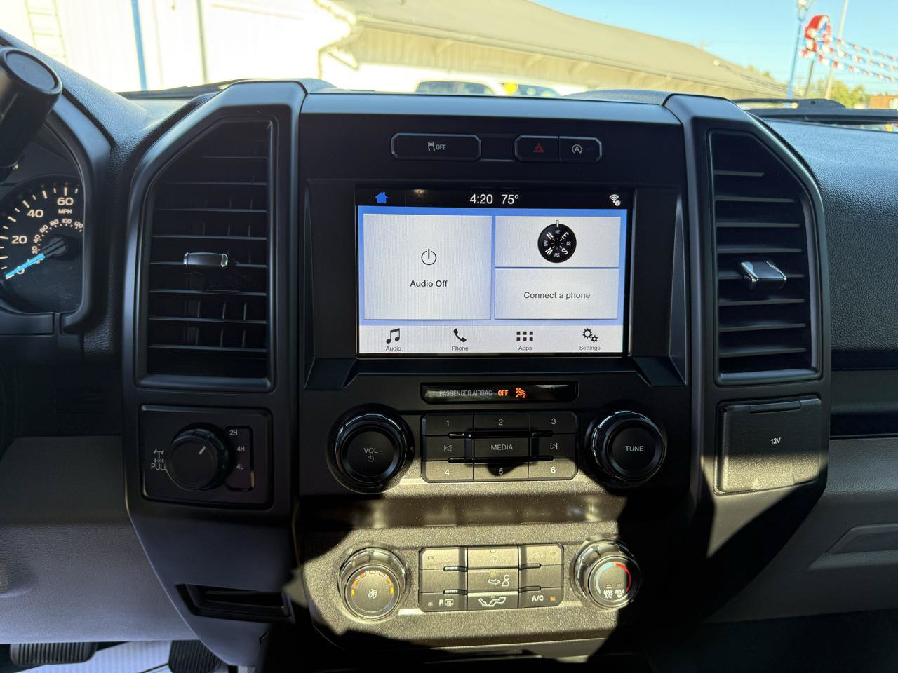 Used 2019 Ford F150 XL w/ Equipment Group 101A Mid AWD/4WD image 9