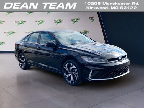 Used 2025 Volkswagen Jetta SEL image 1