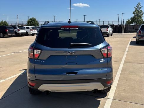 Used 2018 Ford Escape SEL w/ Canadian Touring Package AWD/4WD image 4