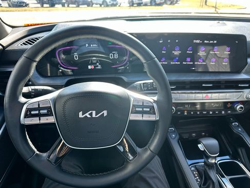 Used 2024 Kia Telluride EX X-Line image 9