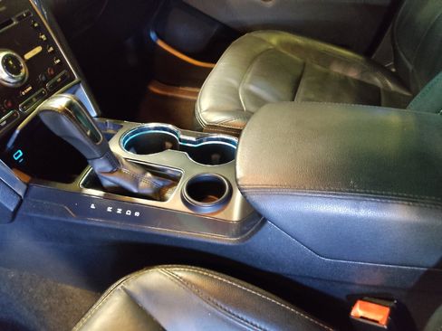 Used 2016 Ford Explorer Limited FWD image 26
