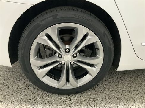 Used 2019 Buick LaCrosse Avenir w/ Driver Confidence Package II image 12