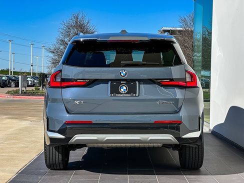 New 2025 BMW X1 xDrive28i w/ Convenience Package image 6