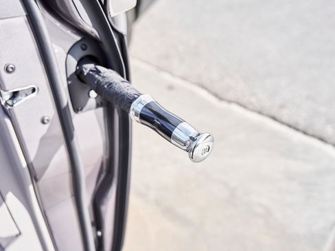 Used 2025 Rolls-Royce Phantom Sedan image 30