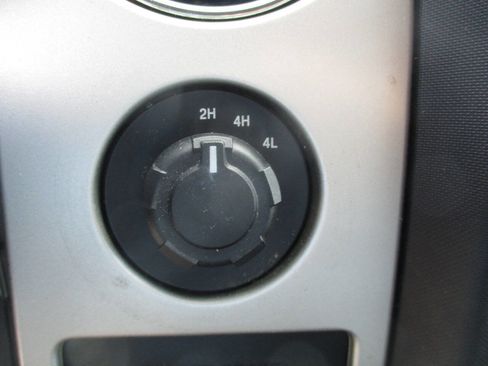 Used 2013 Ford F150 XLT w/ Luxury Equipment Group image 32