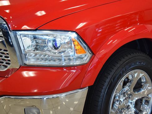 Used 2016 RAM 1500 Laramie w/ Convenience Group image 10