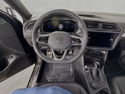 Certified 2024 Volkswagen Tiguan SE R-Line AWD/4WD image 21