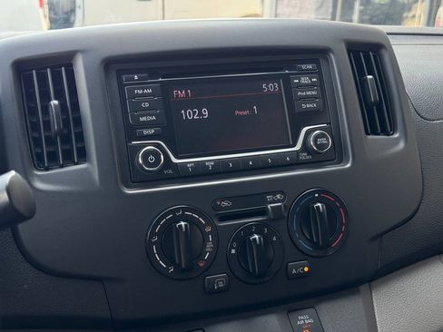 Used 2018 Nissan NV200 SV FWD image 21