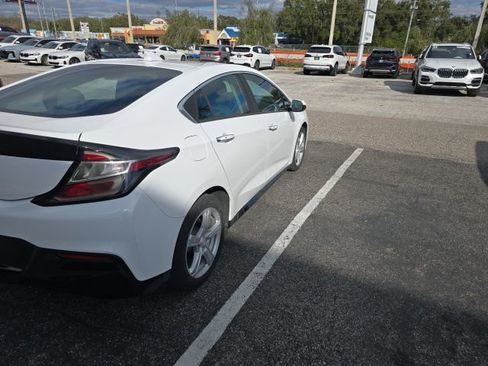 Used 2018 Chevrolet Volt LT image 19