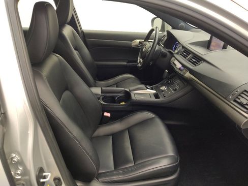 Used 2014 Lexus CT 200h image 21