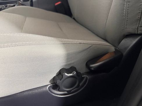 Used 2019 Toyota Tacoma SR AWD/4WD image 21