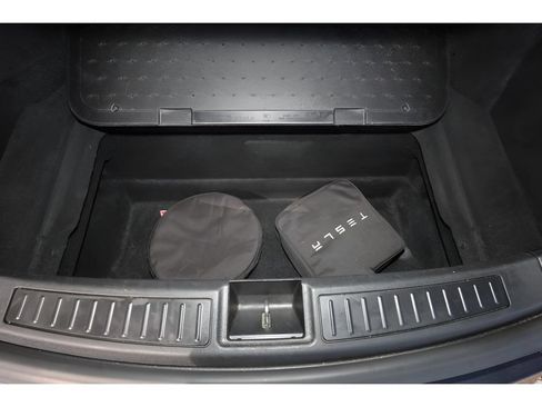 Used 2016 Tesla Model S P90D AWD/4WD image 36
