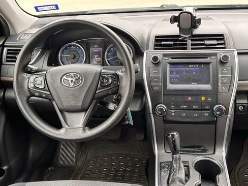 Used 2016 Toyota Camry LE image 15