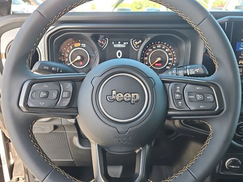 Used 2024 Jeep Wrangler Sport S image 15
