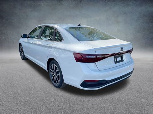New 2025 Volkswagen Jetta SE image 29