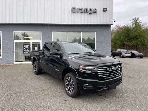 Used 2025 RAM 1500 Laramie w/ Laramie Southwest Edition AWD/4WD image 8