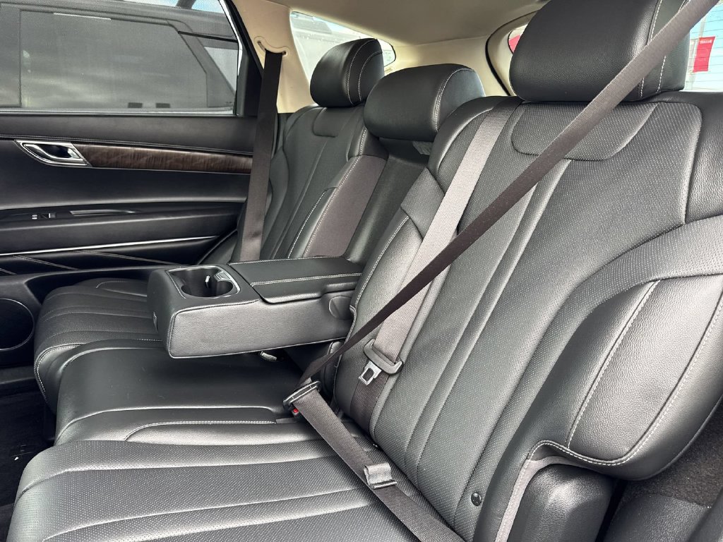 Used 2024 Genesis GV80 2.5T AWD/4WD image 19