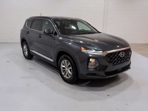 Used 2020 Hyundai Santa Fe SE FWD image 1