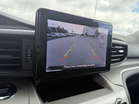 Certified 2023 Ford Explorer XLT RWD image 29