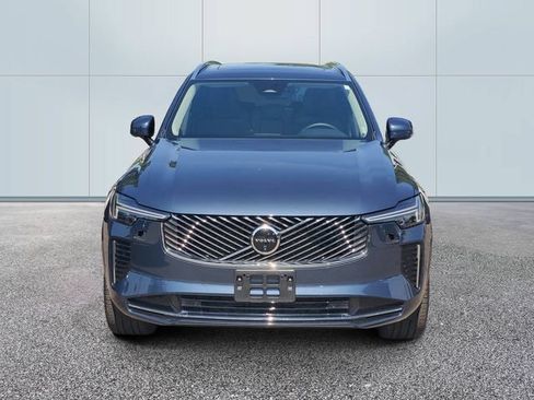 Certified 2025 Volvo XC90 B6 Plus AWD/4WD image 2