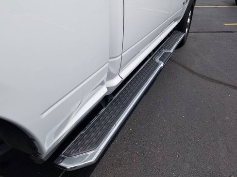 Certified 2025 RAM 2500 Big Horn AWD/4WD image 10