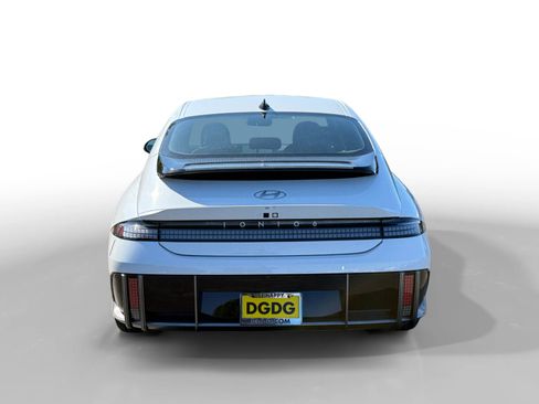 New 2025 Hyundai Ioniq 6 SE image 4