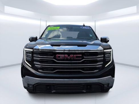 Used 2025 GMC Sierra 1500 SLT RWD image 8