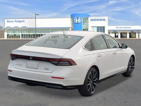 New 2026 Honda Accord Touring image 6