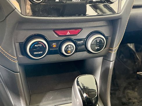 Used 2023 Subaru Crosstrek 2.0i Premium AWD/4WD image 15