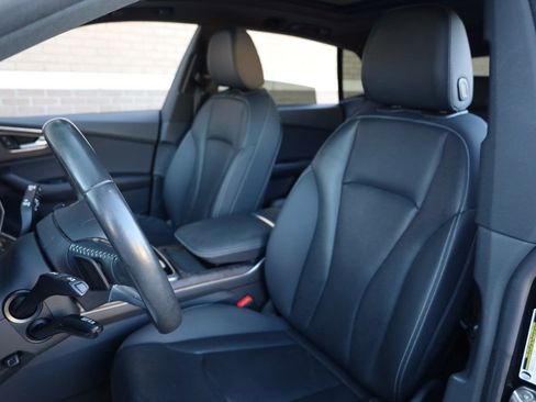 Used 2019 Audi Q8 Prestige image 17